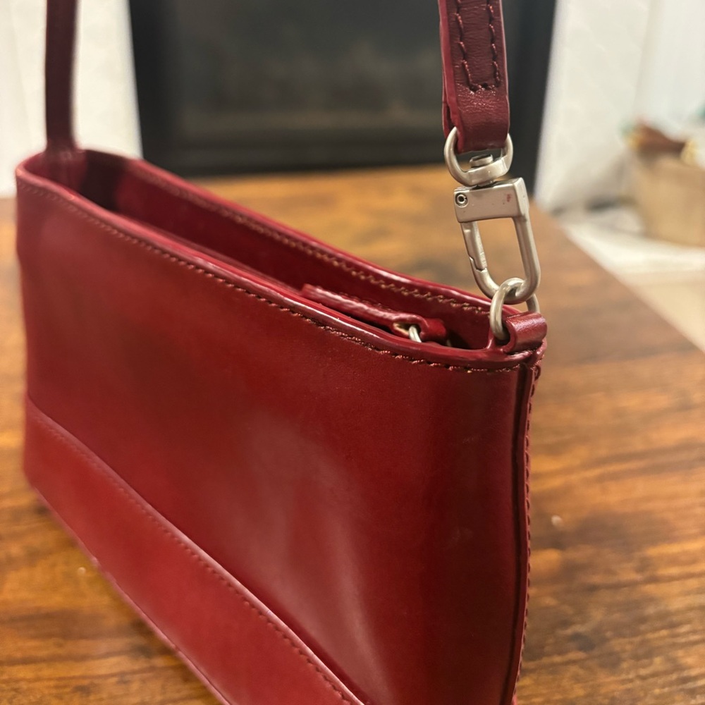 Burgundy Pochette